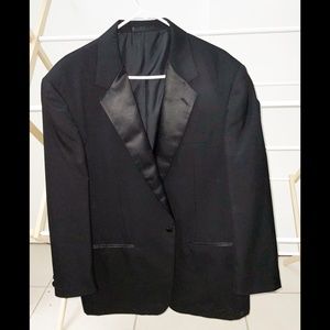 Wool Tuxedo Ensemble 44R 34 Almost New